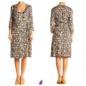 DIANE VON FURSTENBERG "Dutch" silk Wrap Dress.
